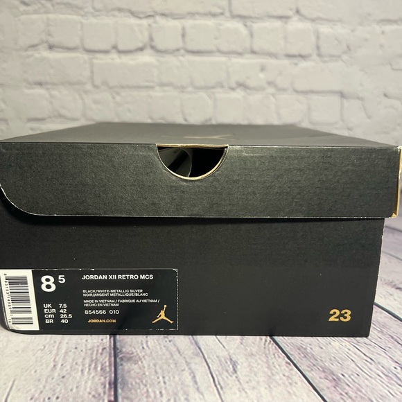 Air Jordan XII Retro MCS Molded Baseball Cleats. M 8.5 Only worn onto the field - Picture 13 of 16